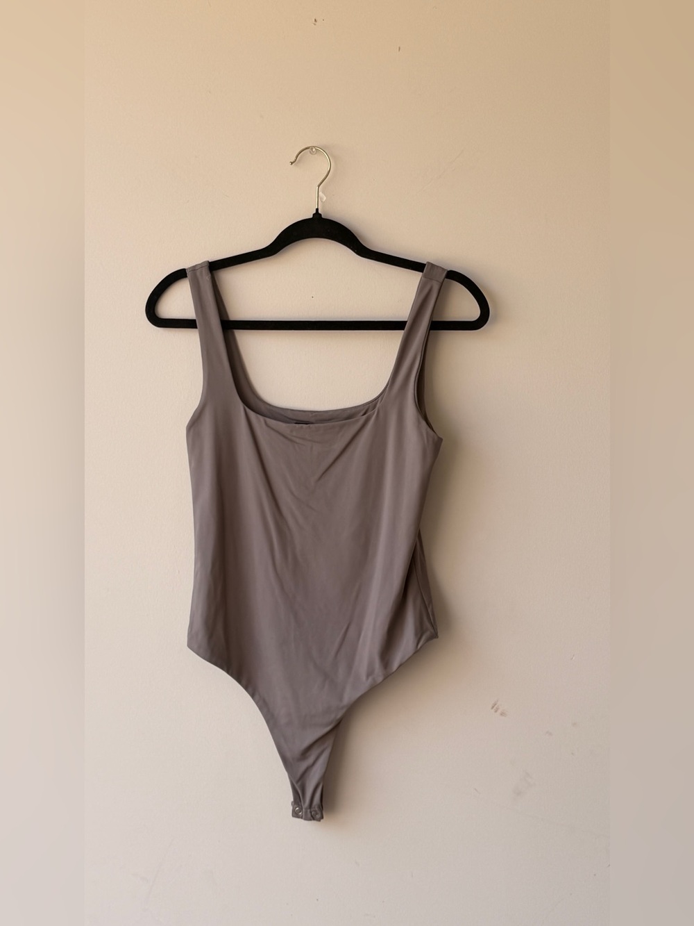 Forever 21 Taupe Scoop Neck Sleeveless Bodysuit